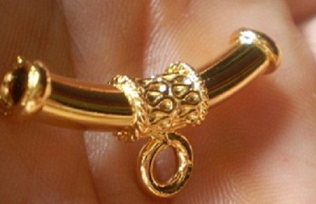 ห่วงกลางสร้อย เงินแท้  ชุบทองแท้  ของใหม่  เคาะเดียว 