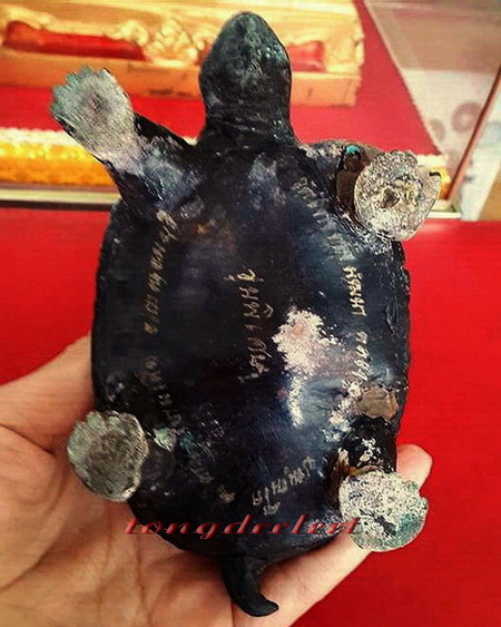 รูปเหมือนบูชาหลวงปู่หลิวนั่งเต่า รุ่นพิเศษ วัดไทรทองค่ะ