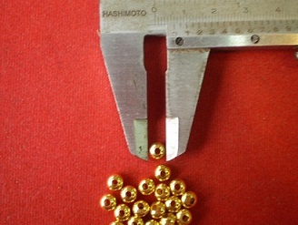 เม็ดทองแท้ 90   ขนาด 5มิล จำนวน 20เม็ด  เคาะเดียว