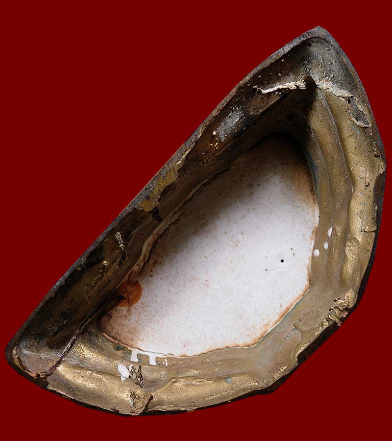 พระบูชา หลวงพ่อโสธร จัดสร้างโดยสำนักพุทธเนรมิตประทีป ขนาดหน้าตัก ๔.๘ สูง ๙.๕ นิ้ว ปี พ.ศ. ๒๕๐๐