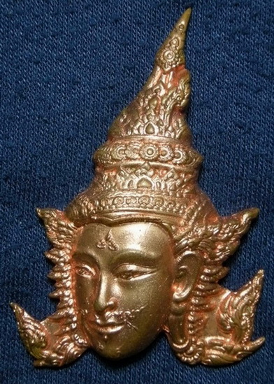 พระลักษณ์หน้าทอง รุ่น ๒ เคาะเดียววัดใจ
