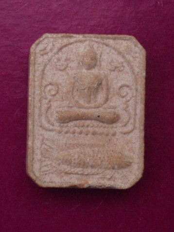 **วัดใจ ขำๆ **พระผงสมเด็จขี่ปลา รุ่นเจริญสุข ปี 39 ..อ่านด้วยครับ