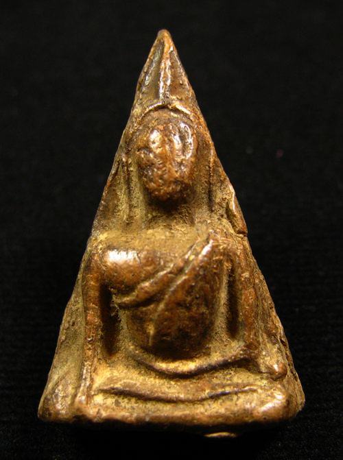 พระพิมพ์นางพญา เนื้อสวยไม่ทราบที่ครับ