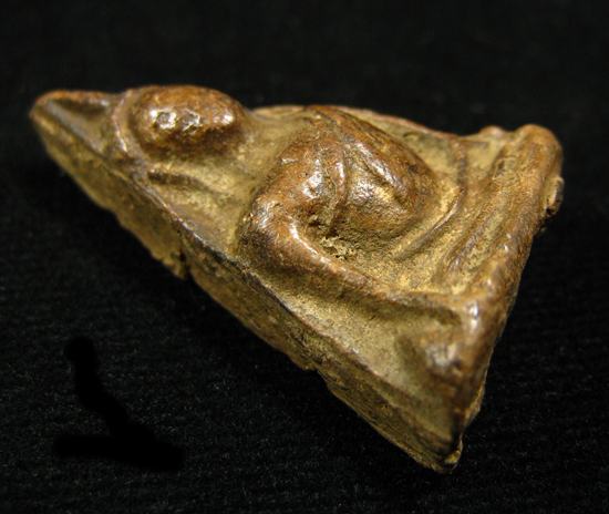 พระพิมพ์นางพญา เนื้อสวยไม่ทราบที่ครับ