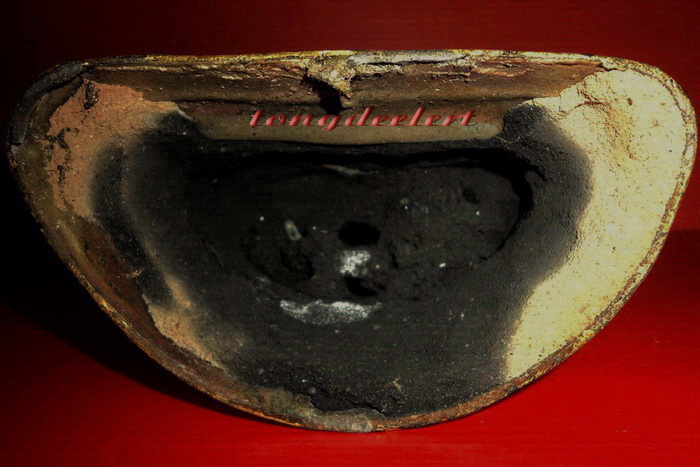 พระบูชารัตนะตอนปลาย(เสาชิงช้า) ใต้ฐานดินไทย รักทองเต็ม สวยมากค่ะ