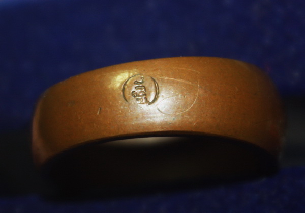 แหวนปลอกมีดพระรัตนจักร รุ่นแรกเนื้อลูกแก้ว หลวงปู่ชื้น วัดญาณเสน จ.อยุธยา