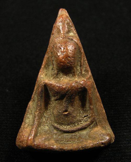 พระพิมพ์นางพญา เนื้อสวยไม่ทราบที่ครับ