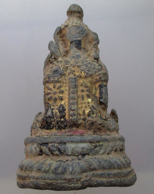 พระบูชายุครัตนะจีวรดอก รักทองเดิม บรรจุกรุ (หน้ากว้างประมาณ 1.5 นิ้ว กว่า) เนื้อชินตะกั่ว