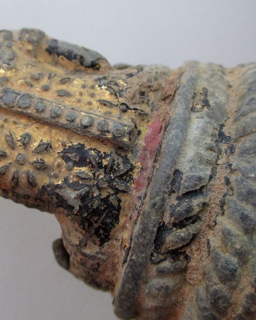 พระบูชายุครัตนะจีวรดอก รักทองเดิม บรรจุกรุ (หน้ากว้างประมาณ 1.5 นิ้ว กว่า) เนื้อชินตะกั่ว