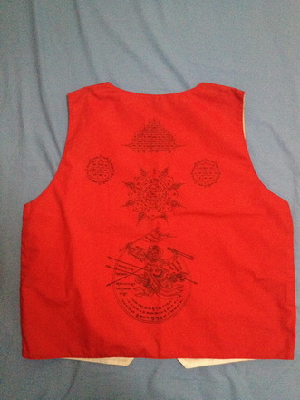 เสื้อยันต์เเดง หลวงพ่อเพี้ยน วัดเกริ่นกฐิน สร้างน้อย สวยเดิม