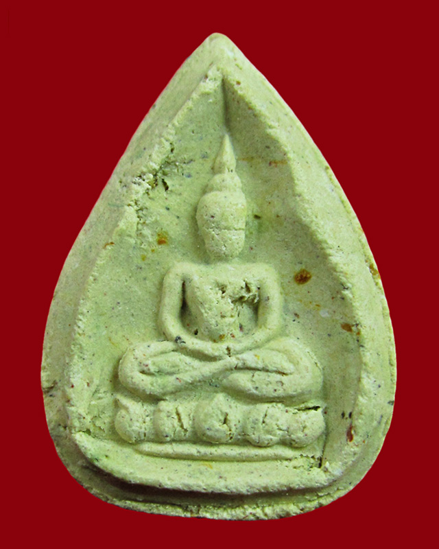 พระผงกลีบบัว หลวงปู่บัว ถามโก วัดเกาะตะเคียน จ.ตราด ปี ๒๕๓๔ เนื้อผงพุทธคุณ / ๒