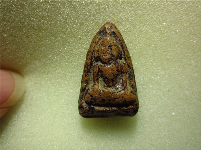 พระกรุวัดตะไกรหน้าครุฑ อยุธยา