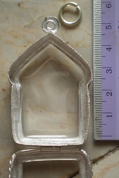 ตลับเงินลงยาเต็มใบ ่ข้างไข่เปลา  ใสขุนแผนพิมพ์ใหญ่  เคาะเดียว 