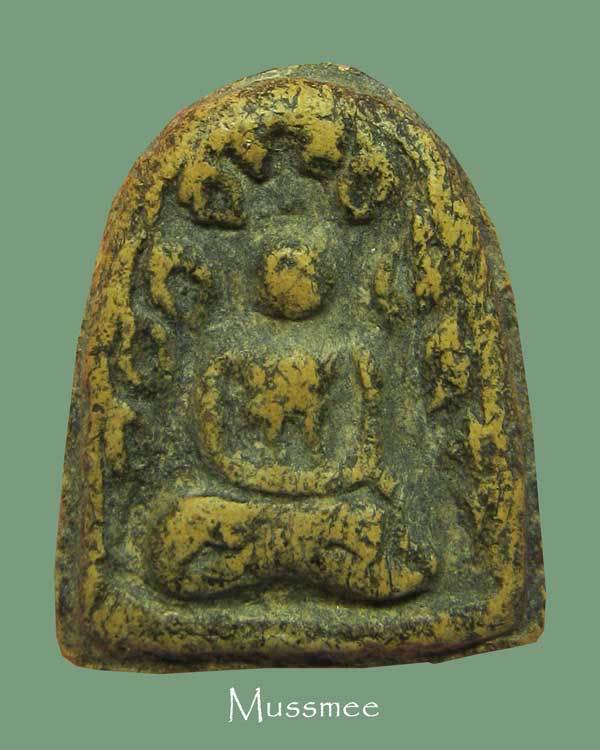 พระกรุวัดราชนัดดา พิมพ์กลีบบัวขัดสมาธิเพชร      เคาะเดียว     พระสวยยยยยยยยยยยยยยยยยย 