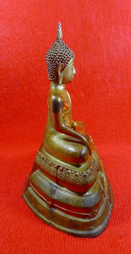 หลวงพ่อขาว เนื่อทองเหลือง วัดนครโปรดสัตว์ บ้านแพรก อยุธยา