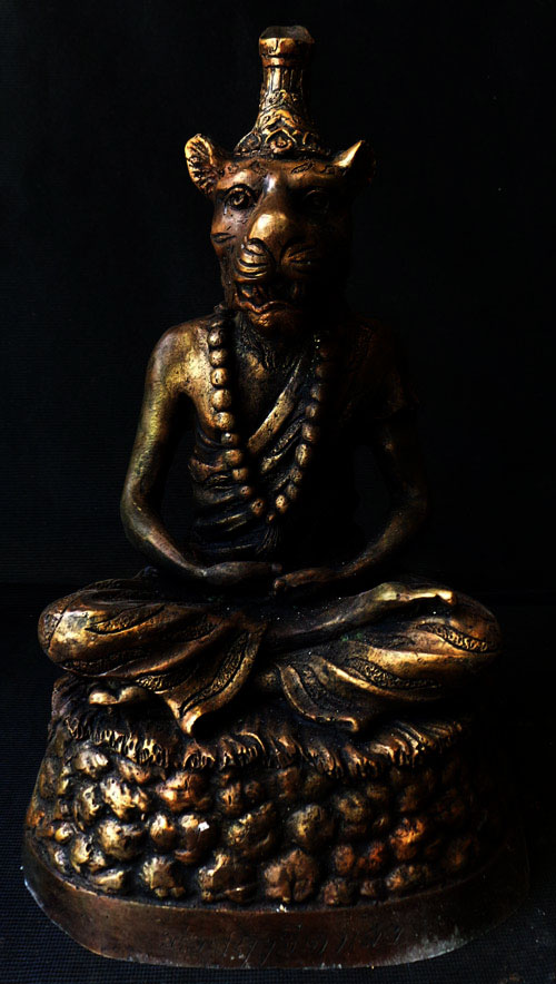 หลวงพ่อฤาษีหน้าเสือ เนื้อทองเหลือง หน้าตัก5นิ้ว พุทธศิลป์ใหม่ สวยงาม ลายละเอียดชัดสวยตามภาพ