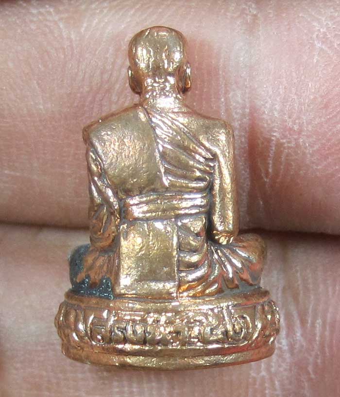 รูปเหมือนอุดผง +โค๊ต หลวงปู่คำบุ คุตฺตจิตโต วัดกุดชมภู จ.อุบลราชธานี กล่องเดิม สภาพแชมป์สายอิสาน วัด
