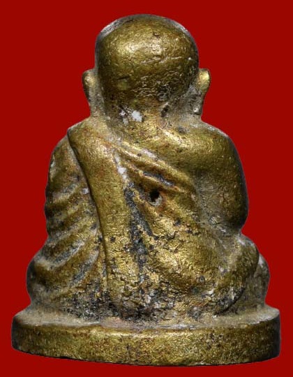 15/รูปหล่อหลวงพ่อเงิน รุ่นช้างคู่ วัดท้ายน้ำ ปี ๒๕๒๖ สร้างตามแบบพิมพ์ของเก่า กำนันวิรัตน์ (เสี่ยฮะ) 