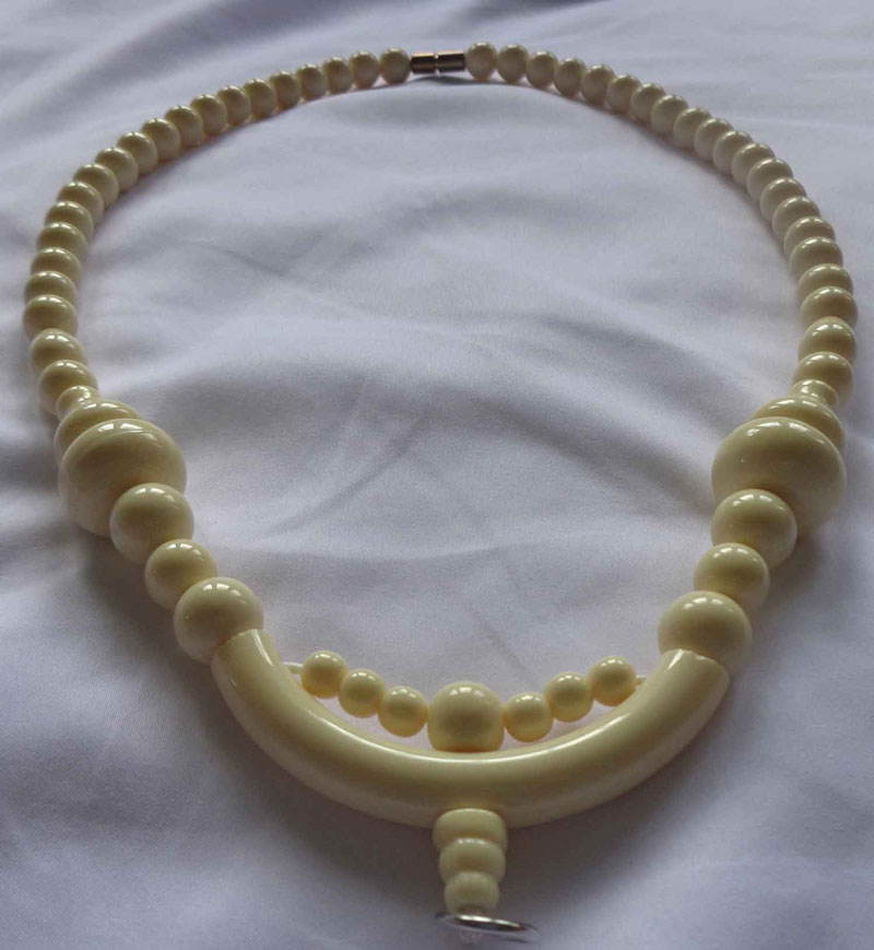 สร้อนเรซิ่น ลายงาช้างแก่ ลายสวยสมบูรณ์ คุณภาพทุกเม็ด เกลียวทองเหลืองหนาแน่น สวยมากครับราคาเบาๆ