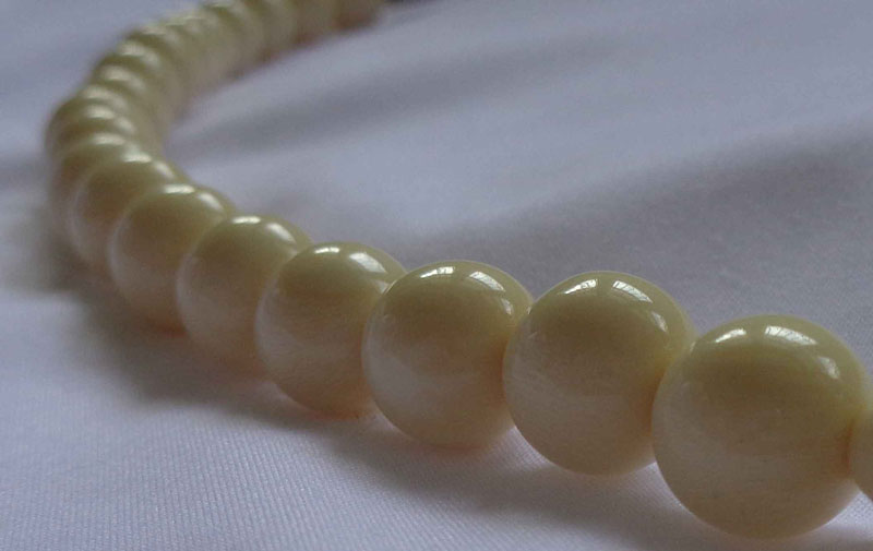 สร้อนเรซิ่น ลายงาช้างแก่ ลายสวยสมบูรณ์ คุณภาพทุกเม็ด เกลียวทองเหลืองหนาแน่น สวยมากครับราคาเบาๆ