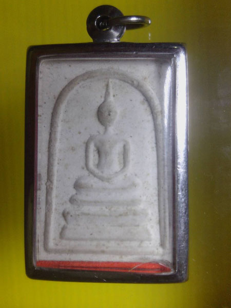 พระสมเด็จหลวงพ่อยิด สวยๆครับ พร้อมเลี่ยมแสตนเลส