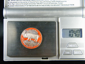 หรียญหมู เนื้อเงินลงยา แต่ยาชำรุด หลวงพ่อเปิ่น วัดบางพระ นครปฐม ปี ๒๕๔๑ ตอกโค๊ด ตอกเลข ๒๖