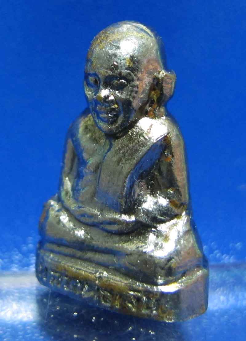 รูปหล่อหลวงพ่อเงิน   วัดท้ายน้ำ พิมพ์ฐานสูง เนื้อทองเหลืองชุบนิเกิ้ล ปี 2515