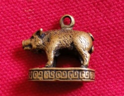 หมูมหาลาภ หลวงพ่อเปิ่น วัดบางพระ