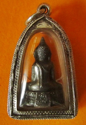 รูปเหมือนหลวงพ่อโต วัดหลักสี่เนื้อเงินเลี่ยมเงิน