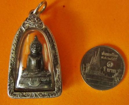 รูปเหมือนหลวงพ่อโต วัดหลักสี่เนื้อเงินเลี่ยมเงิน