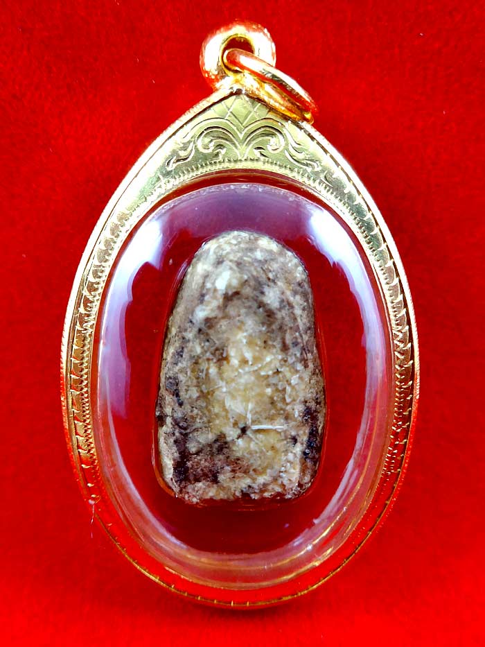 พระกรุวัดพลับ พิมพ์เข่ากว้าง เนื้อผง จ.กรุงเทพ เลี่ยมทองพร้อมบูชา