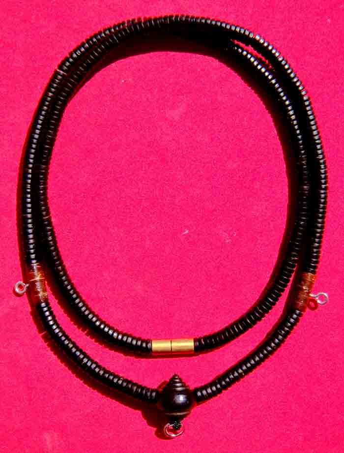*** สร้อยผสมเม็ดกะลาตาเดียวคัดสวยประณีต ขนาด 28 นิ้วสวยๆครับยิ่งใส่ยิ่งดำเงางาม เป็นงาน Hand Make สว