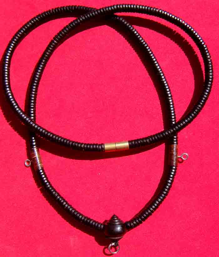 *** สร้อยผสมเม็ดกะลาตาเดียวคัดสวยประณีต ขนาด 28 นิ้วสวยๆครับยิ่งใส่ยิ่งดำเงางาม เป็นงาน Hand Make สว