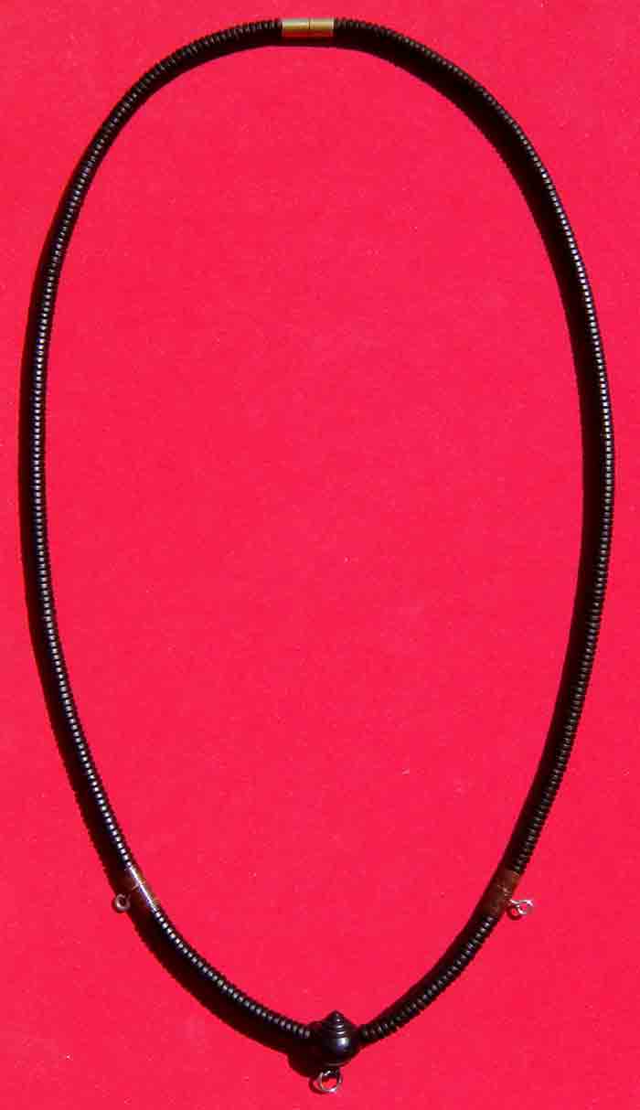 *** สร้อยผสมเม็ดกะลาตาเดียวคัดสวยประณีต ขนาด 28 นิ้วสวยๆครับยิ่งใส่ยิ่งดำเงางาม เป็นงาน Hand Make สว