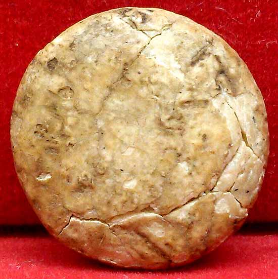 *จันทร์ลอย เนื้อผง กรุวัดคู้สลอด อยุธยา..ลพ.ปาน วัดบางนมโค ปลุกเสก*