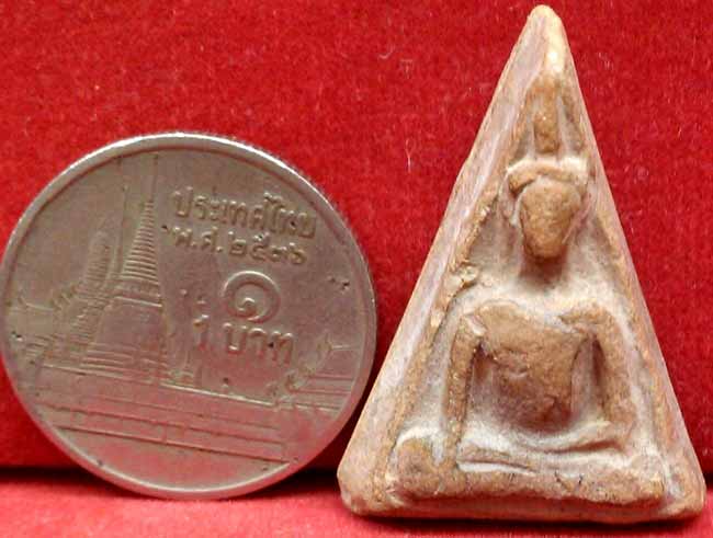 *นางพญาอกนูน เนื้อดิน ปี๒๔๗๒..ลป.โต๊ะ วัดประดู่ฉิมพลี*