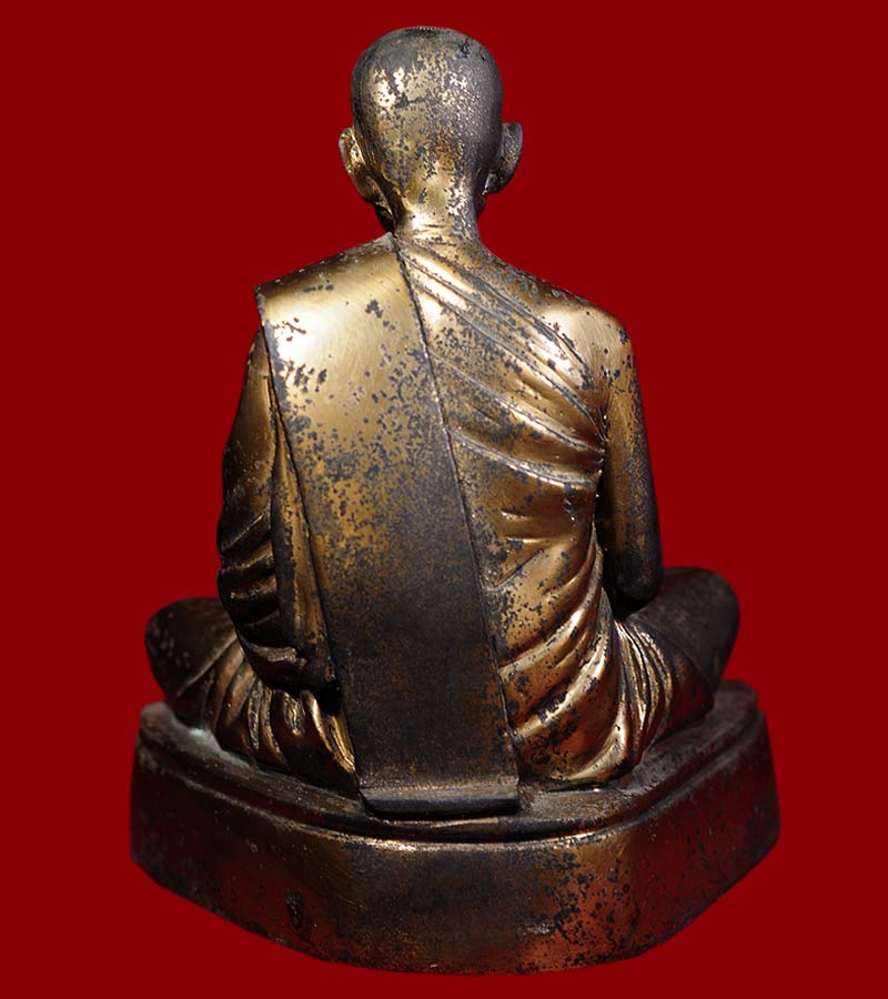 หลวงพ่อพรหม วัดสวรรค์วิถีธรรมาราม จ.นครสวรรค์ เนื้อโลหะรมมันปู หน้าตัก ๕ นิ้ว สูง ๗ นิ้ว