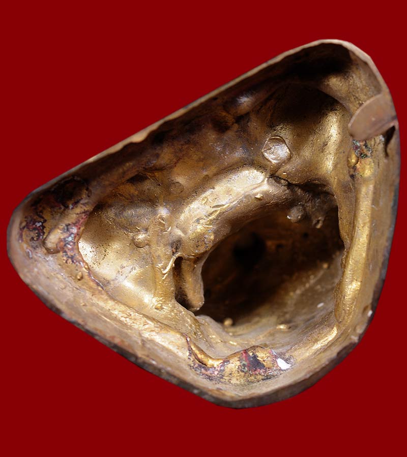 หลวงพ่อพรหม วัดสวรรค์วิถีธรรมาราม จ.นครสวรรค์ เนื้อโลหะรมมันปู หน้าตัก ๕ นิ้ว สูง ๗ นิ้ว