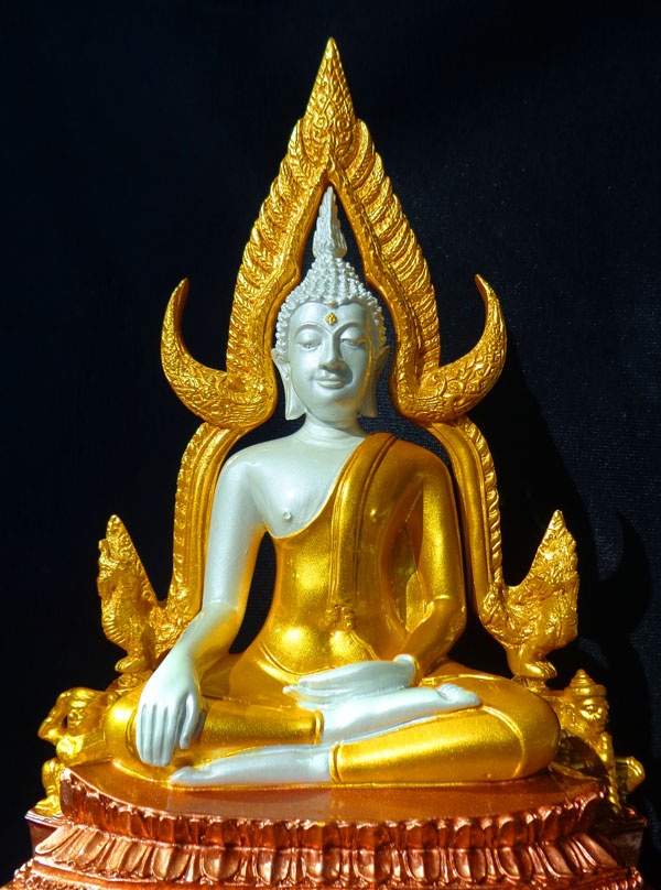 พระบูชาพระพุทธชินราช 5นิ้ว เนื้อเรซิ่น สี3กษัตริย์ พิมพ์ชัดละเอียด พุทธศิลป์สวยงาม