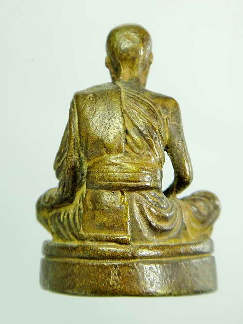 รูปหล่อ หลวงปู่หมุน ฐิตสีโล รุ่นมหาสมปรารถนา ...นับวันยิ่งหายาก