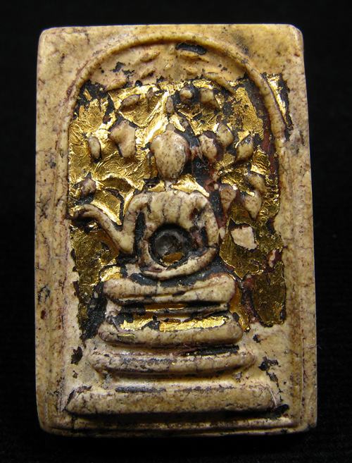 พระสมเด็จ เนื้อหามวลสารดี สวยไม่ทราบที่ครับ