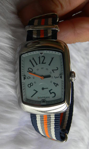 นาฬิกา Bambini ของแท้ Stainless Steel Case สวยๆ สายนาโต้ เข็มสปอร์ตส้ม พร้อมเข็มวินาทีแยก