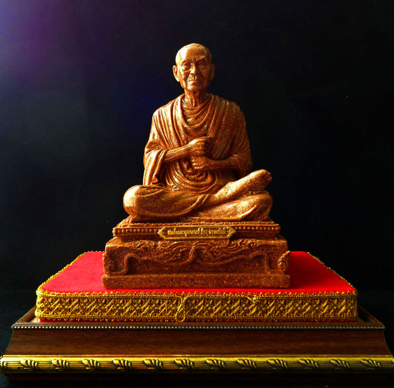 สมเด็จโต หน้าตัก 5 นิ้ว เนื้อ กระเบื้องหลังคาโบส ศิลป์ใหม่ พ ิมพ์คมชัด สวยมากครับ