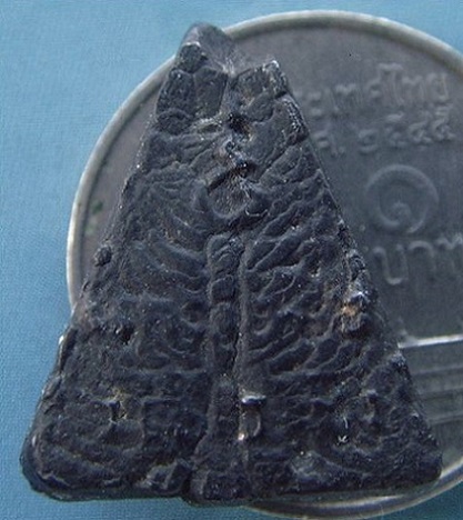 พระหลวงพ่อวัดไร่ขิง พิมพ์สามเหลี่ยม (นางพญาฐานหมอน) ปี 2509 จ.นครปฐม