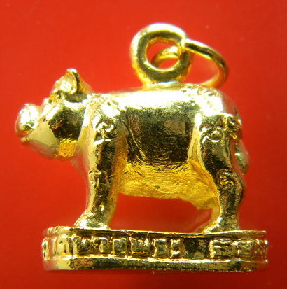 เคาะแรกแดง...หมูมหาลาภ...หลวงพ่อเปิ่น วัดบางพระ / กล่องเดิม