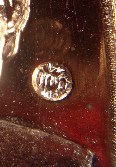 เหรียญใบขี้เหล็กยันต์สวน รุ่นสุดท้าย หลวงปู่แผ้ว ปวโร เนื้อทองแดง พร้อมกล่องเดิม