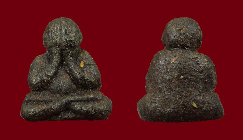 พระปิดตาเก้าบังเนื้อเกษร หลังเรียบ หลวงปู่คำพันธ์ วัดธาตุมหาชัย