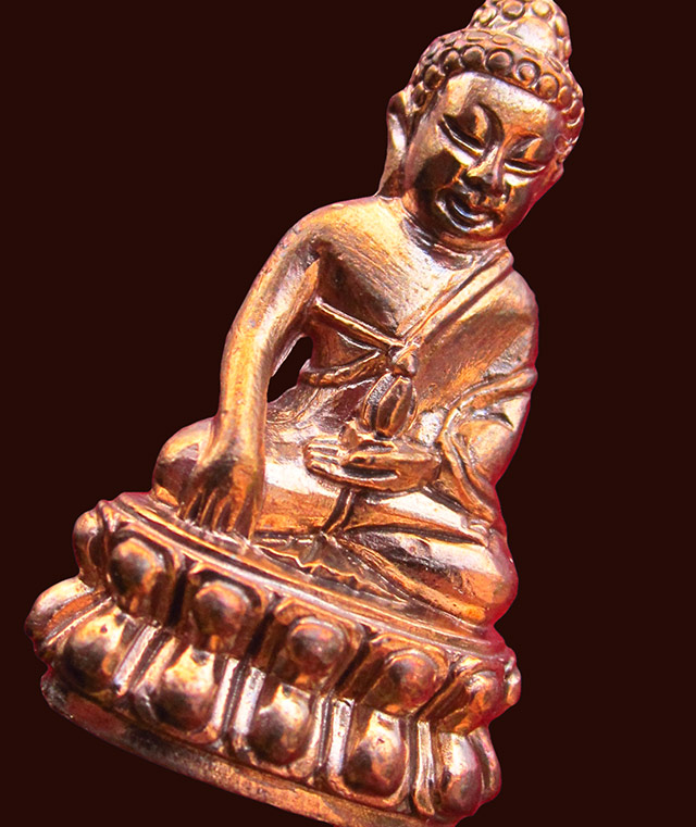 พระกริ่งมงคล รุ่นสร้างบารมี เนื้อนวะกันอุดผง หลวงปู่บัว ถามโก วัดเกาะตะเคียน จ.ตราด ออกวัดแหลมกลัด