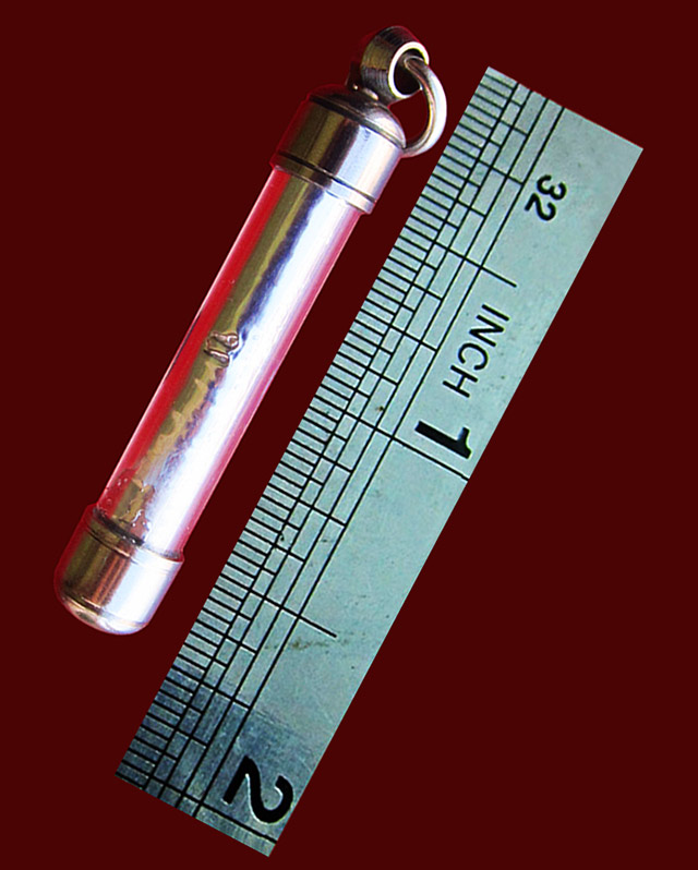 ตะกรุดเงินปั๊มยันต์โสฬสมหามงคล ตอกโค๊ด " บ " หลวงปู่บัว ถามโก วัดศรีบุรพาราม จ.ตราด ยาว ๑.๕ นิ้ว / ๓