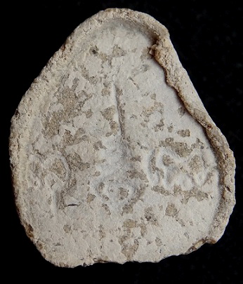 พระปิดตามหาเสน่ห์ หลังยันต์พุทโธ เนื้อเกสรเนื้อก้นครก 